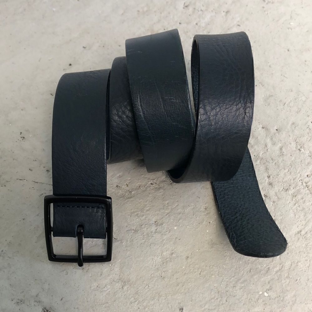 Curated  Basics  Belt